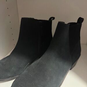 Black suede boots